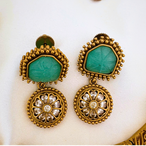 Regal Kundan Kante Set – Mint Green Medallion - Image 2