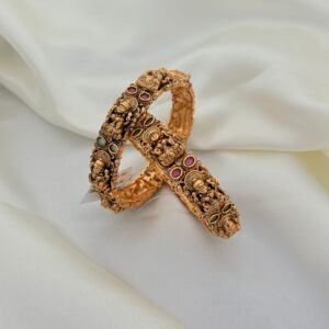 Divine Aura Nakshi Bangles