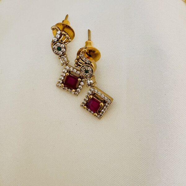 Gulzar A.D. Necklace Set - Image 2