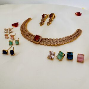 AD Interchangeable Stone Choker Set – Gold Polish
