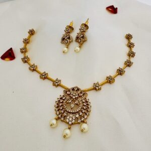 AD Floral Pendant Necklace Set