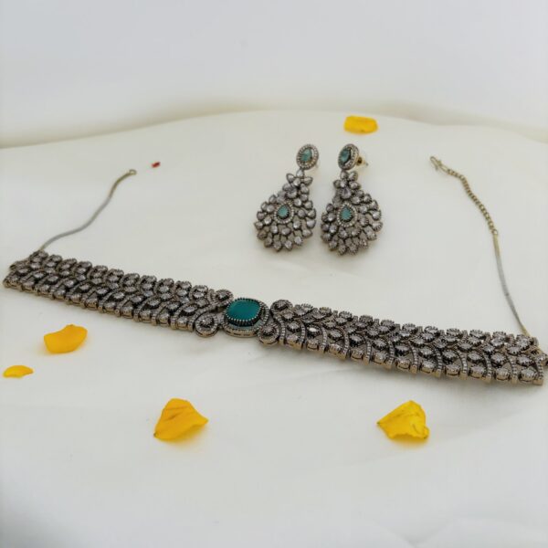 Stone- Centered AD Choker Set