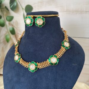 Floral Kundan Necklace Set