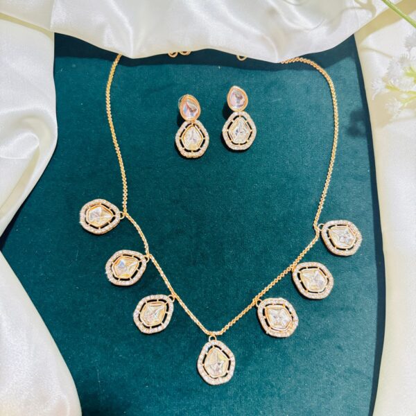 Kundan Liner Set – Rose Gold Polish