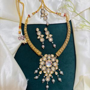 Kundan Kante Style Bridal Set