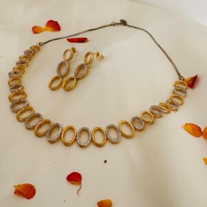 Golden Oval Link Necklace Set