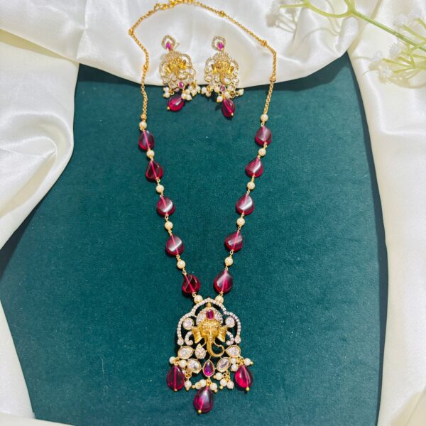Vinayaka Pendant Set