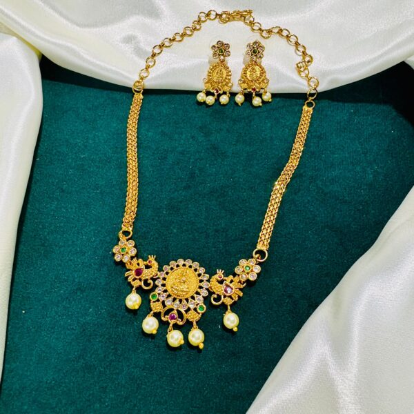 Lakshmi Addigai Necklace Set - Image 3