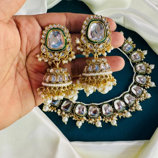 Premium Kundan Necklace Set with Maang Tikka. - Image 3