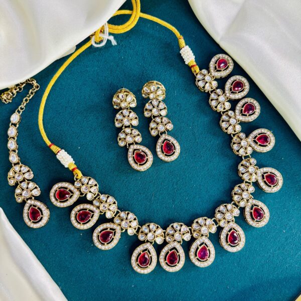 Premium Kundan elegant Set - Image 2