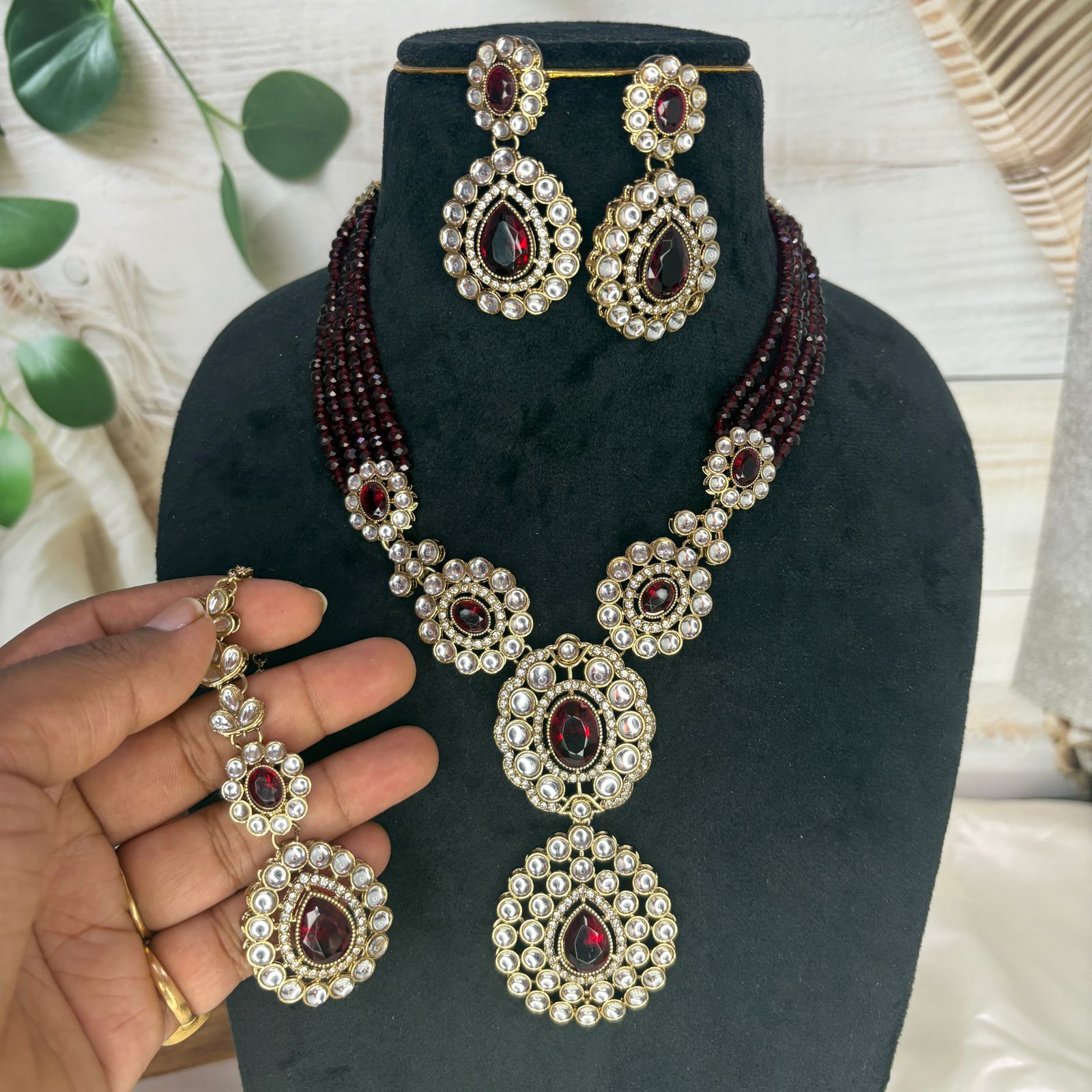 Kundan Beaded Necklace Set with Maang Tikka - Image 2