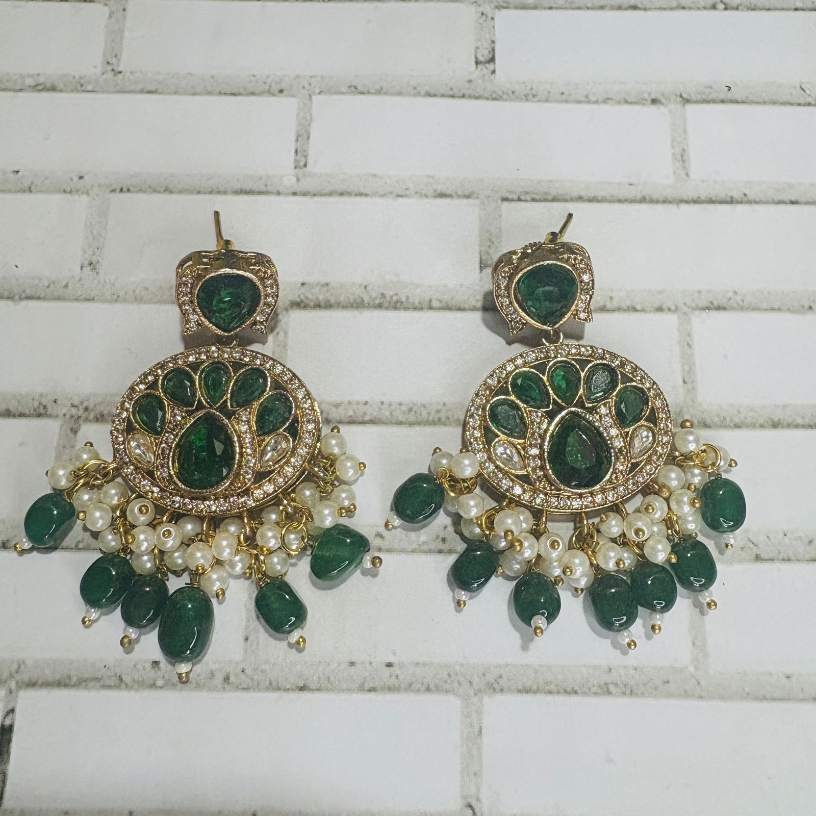 Inverted Lotus Kundan Layer Necklace Set - Image 2